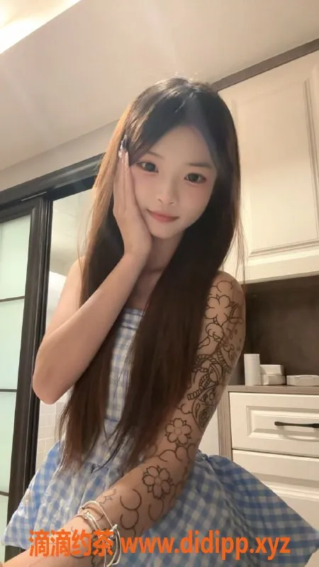 成都楼凤-锦江区依依，身材苗条的可爱嫩妹