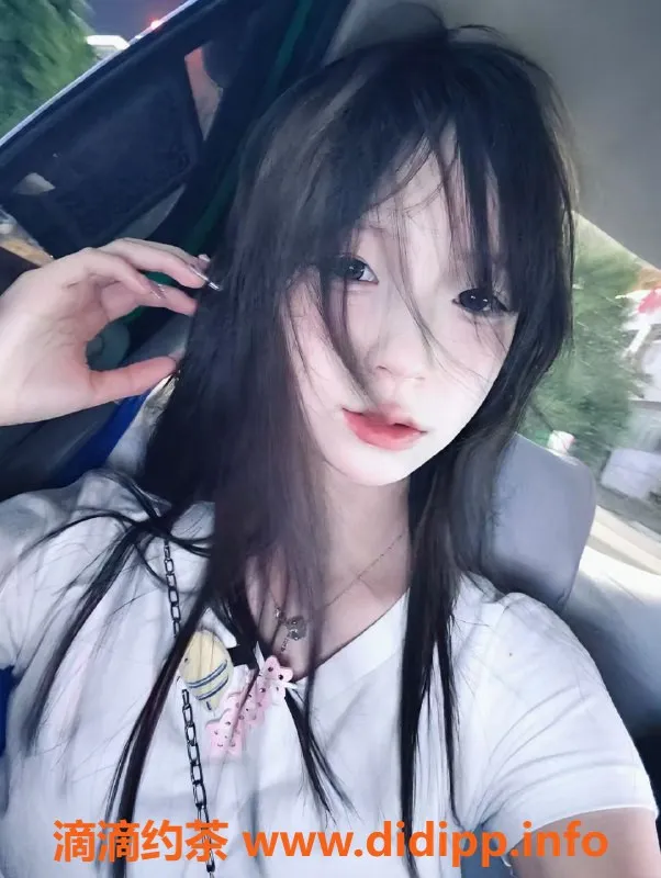 成都楼凤资源信息,成华区嫩妹涵涵，颜值9.0，服务好评如潮