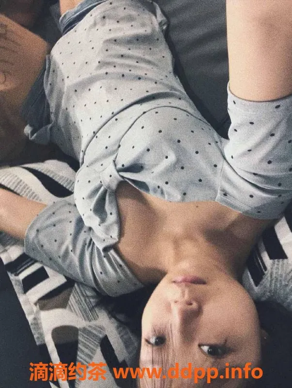 成都楼凤-成华区小艺，身材匀称，服务态度佳