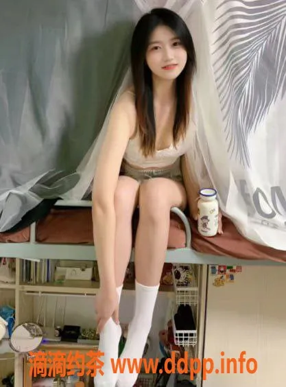 深圳楼凤资源信息,深圳甜甜 19岁 167cm 46kg 快餐服务