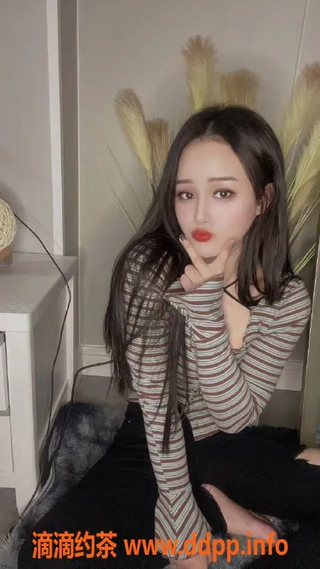 长沙楼凤-天心区小梦，课费500p，服务超赞！