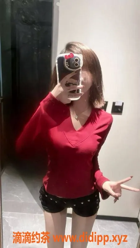 东莞楼凤-大朗艺名伊伊，优质服务只需600起