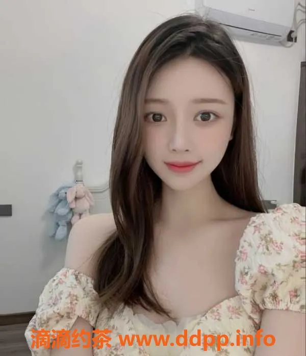 深圳楼凤-深圳龙岗性感菲菲，25岁165cm，超值服务！