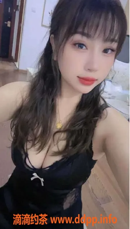 深圳楼凤资源信息,龙岗风骚甜甜，22岁大奶美女