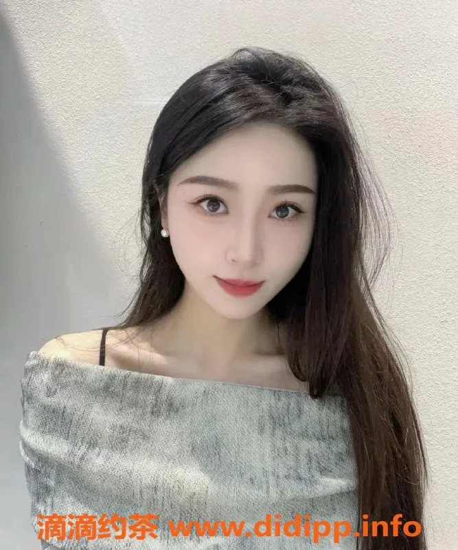 深圳楼凤-深圳龙华欲女-芒果，163cm 45kg 36C，23岁