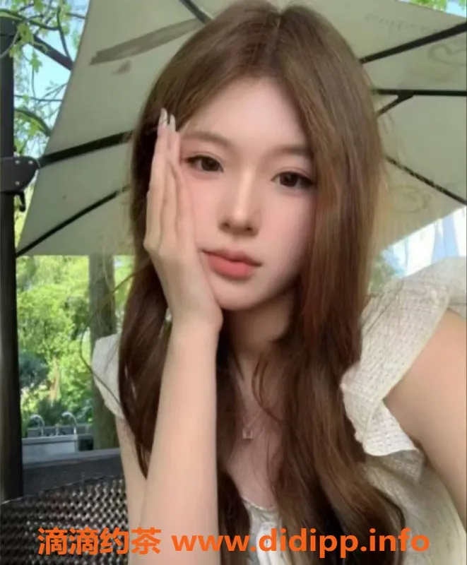 郑州楼凤资源信息,郑州21岁依依，167cm白皙皮肤，服务项目多样