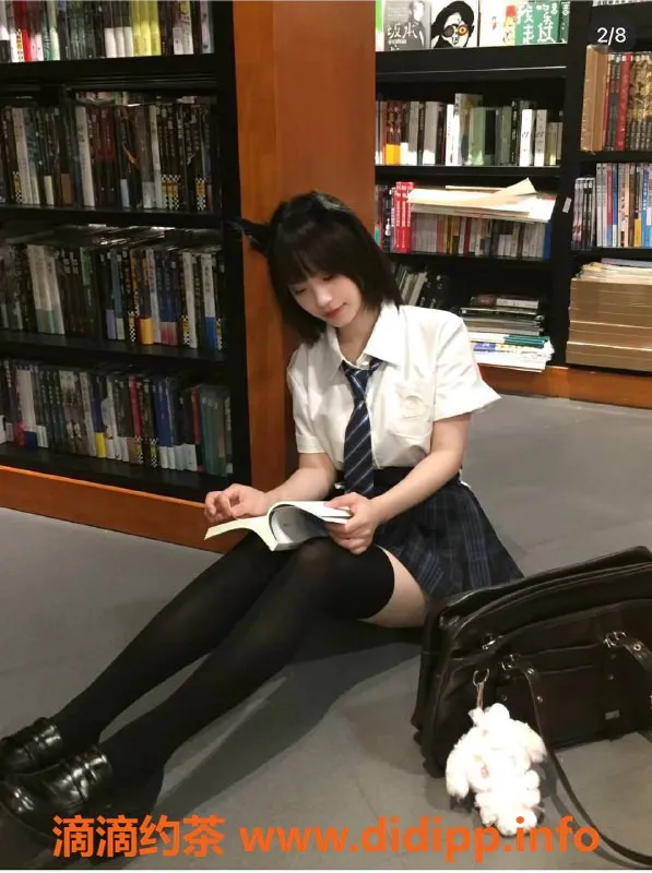 北京楼凤-团结湖婉清，21岁温柔妹子，茶费1K