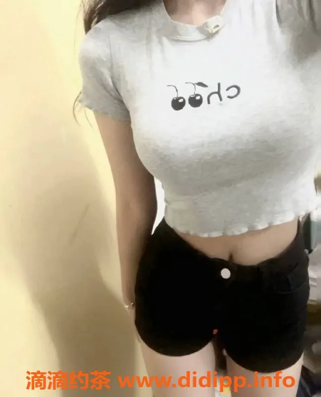 成都楼凤-龙泉驿区饭饭，嫩妹代聊6P，灵活多变