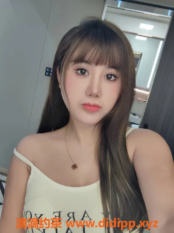 广州楼凤-白云兔子，水费450p，视频验证女神