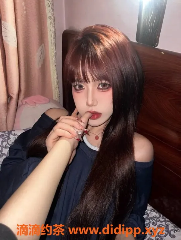 成都楼凤-成都兼职嫩妹绮绮，身高170，胸围C，600元体验