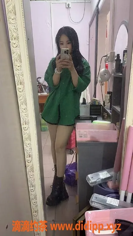 珠海楼凤资源信息,劲爆特惠！小雨，22岁，160cm，48kg，标胸，优质服务等你来体验