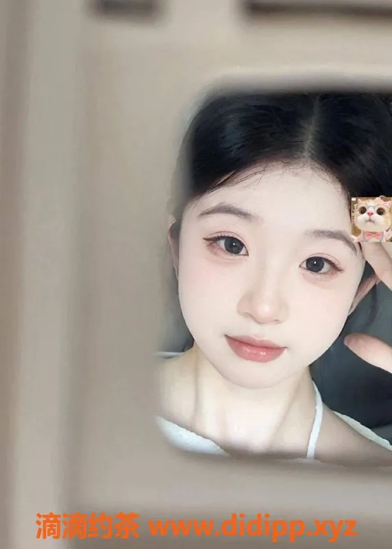 郑州楼凤-郑州晓若，19岁，160cm，50kg，热情服务等你来体验！