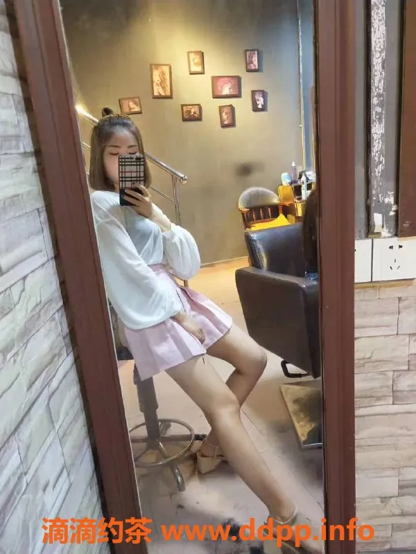 珠海楼凤-珠海金湾98课室青春萝莉在线预约