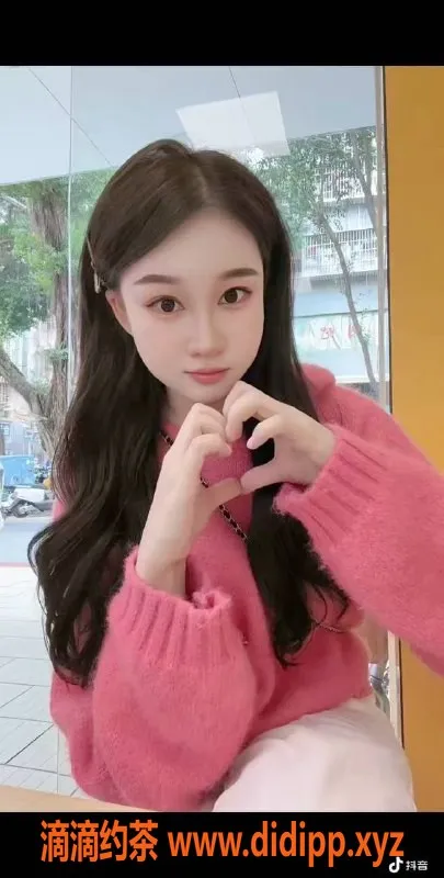 珠海楼凤-珠海拱北98课室 165cm 101斤 23岁美眉等你约