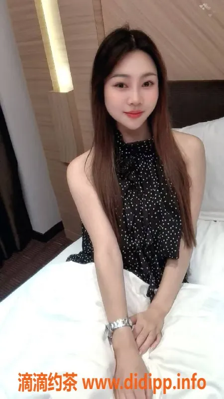 珠海楼凤资源信息,珠海24岁美女客服，身高165，体重106