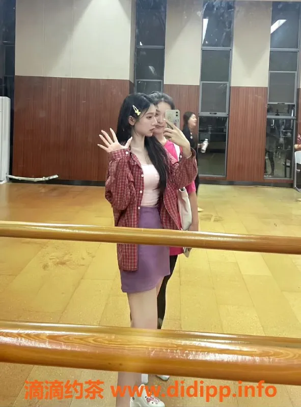 深圳楼凤资源信息,罗湖依依，23岁160cm，纯欲天花板