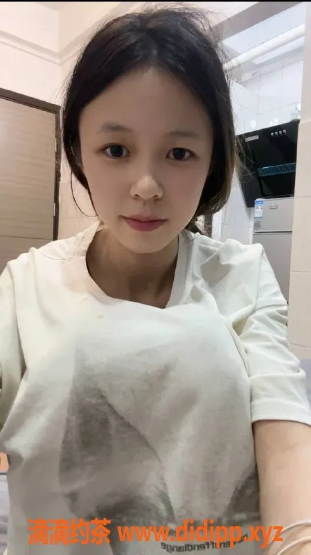 广州楼凤-天河七妹，舌吻体验，600元起