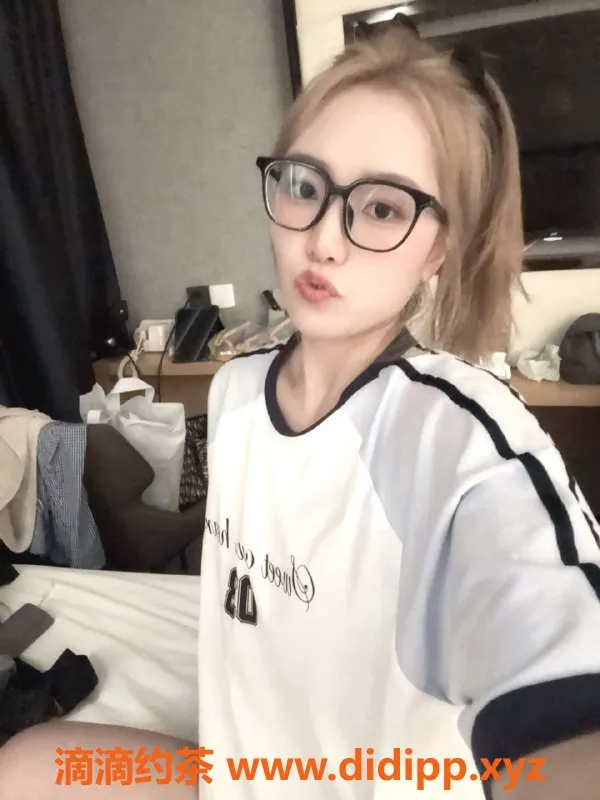 广州楼凤资源信息,广州白云媛媛，23岁166cm，胸围36C，茶水费从500元起