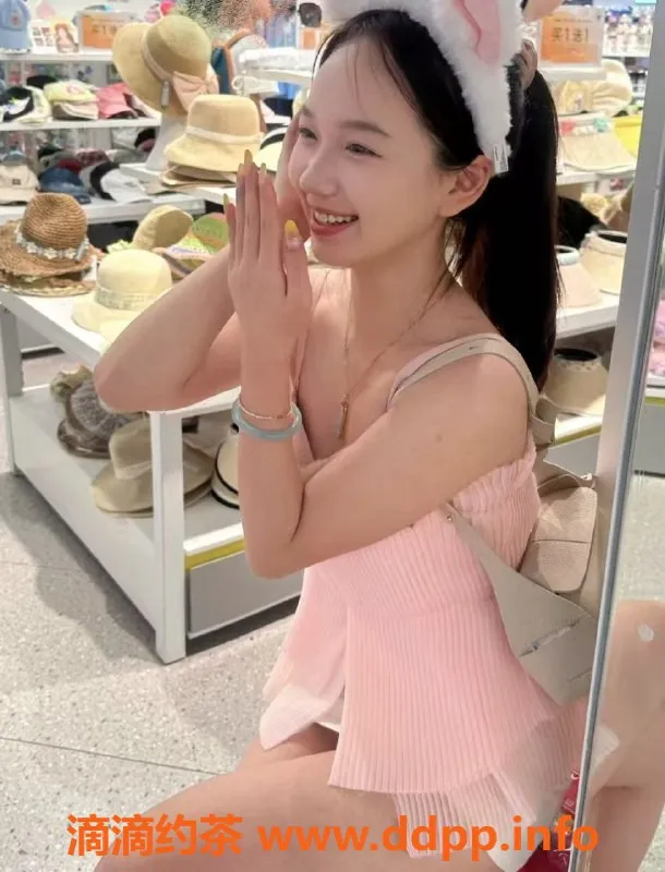 广州楼凤资源信息,广州天河嫩妹cc，23岁胸围36E，服务超给力！