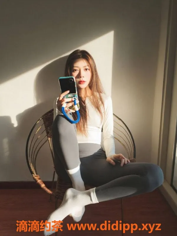 北京楼凤-朝阳望京布丁，白瘦美主播，800P