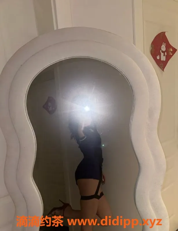 广州楼凤-广州天河嫩妹CC，23岁36E，400元起服务