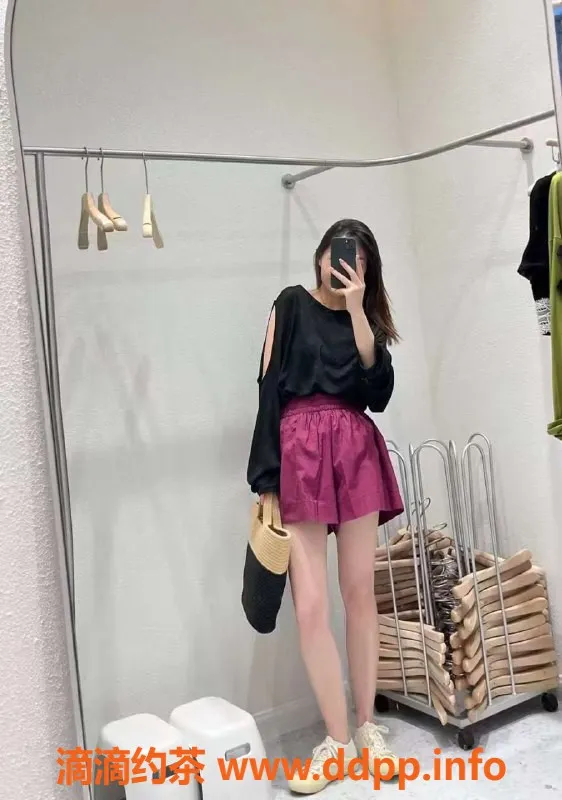 广州楼凤资源信息,白云区小妞，24岁热情美人，158cm，46斤