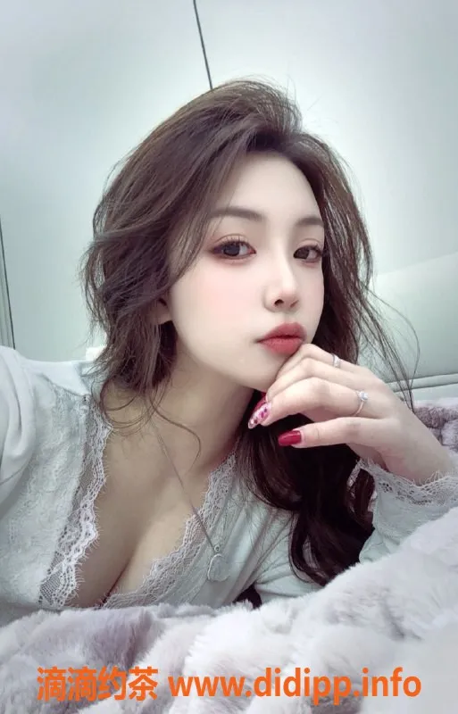 广州楼凤-越秀嫩妹依依，800元享优质服务