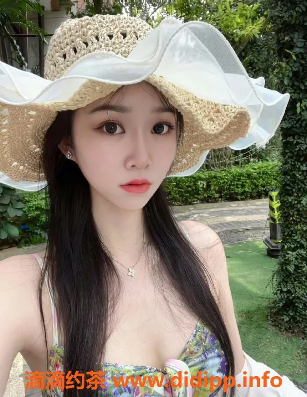 东莞楼凤-东莞南城小落，双飞姐妹花调情服务