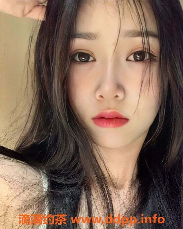 东莞楼凤-东莞南城小落，双飞姐妹花调情服务