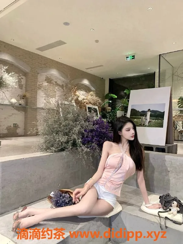 广州楼凤-南山叶灵儿，身高保密，服务收费3000，接富哥