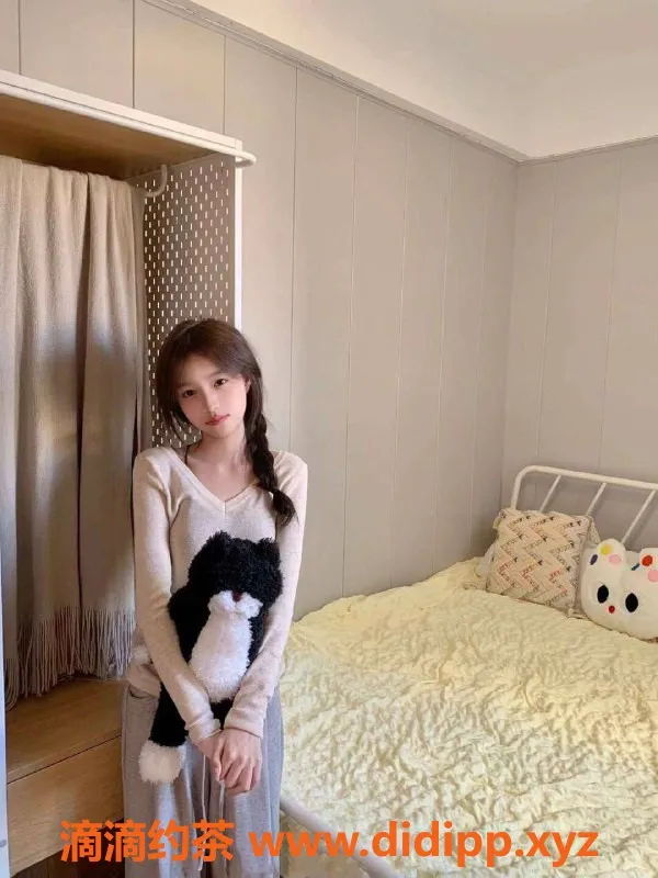 北京楼凤-朝阳劲松嫩妹颖颖，1400元服务好评如潮