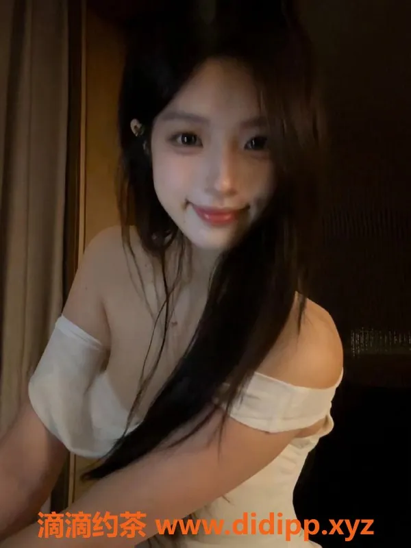 广州楼凤资源信息,天河诗玥，20岁小美女，164cm身材火辣