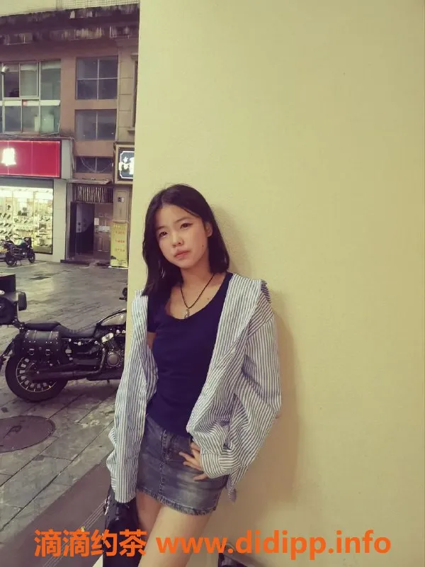 成都楼凤-成华区童颜萝莉小蕊，158cm 80斤，服务态度超赞