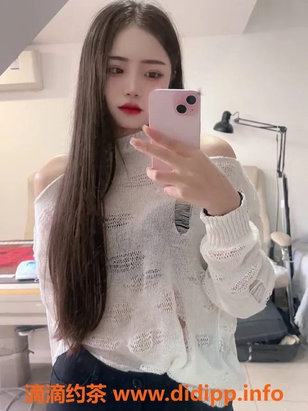 广州楼凤-黄埔甜美艺名糖果，洗吹做上门服务