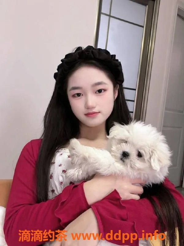 广州楼凤-天河颜汐嫩妹，600元享蛇吻服务