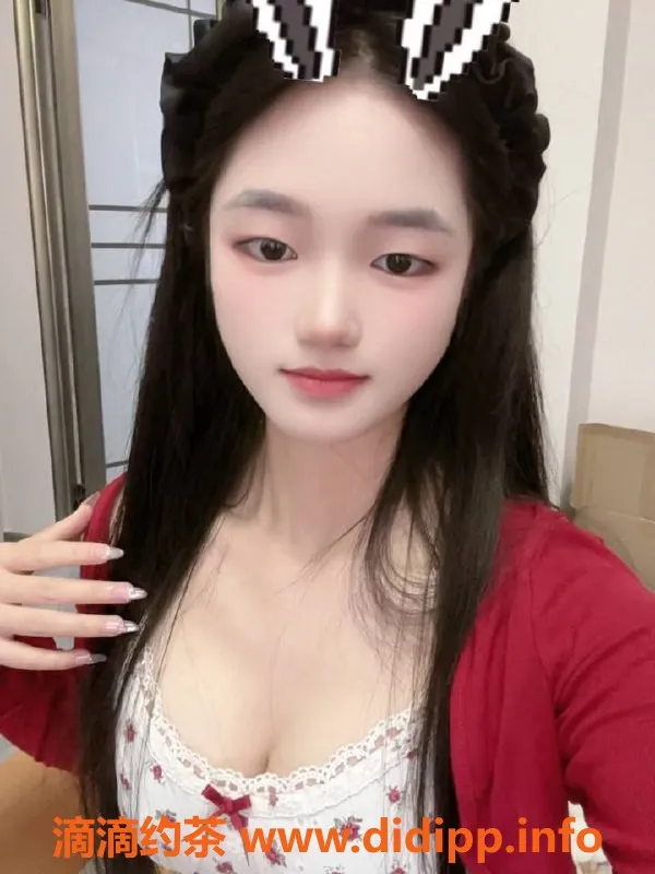 广州楼凤-天河颜汐嫩妹，600元享蛇吻服务