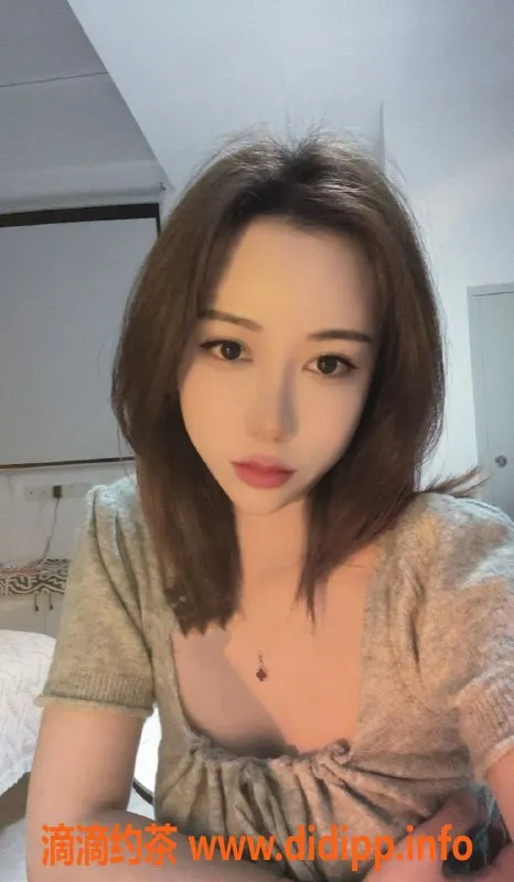 珠海楼凤-香洲姗姗，身材火辣，超高人气！