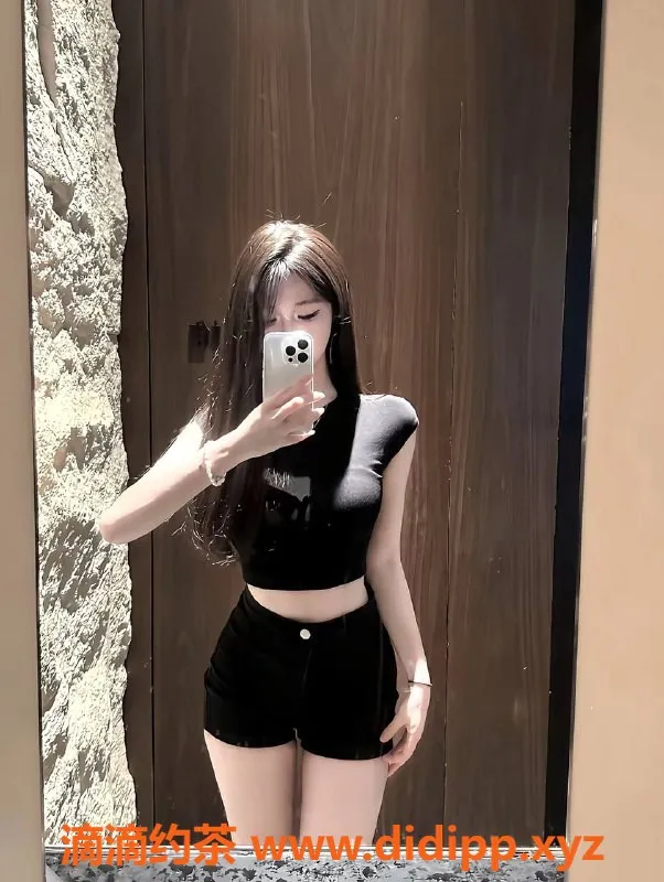 重庆楼凤-重庆渝北18岁妹子沐沐，168cm性感诱惑