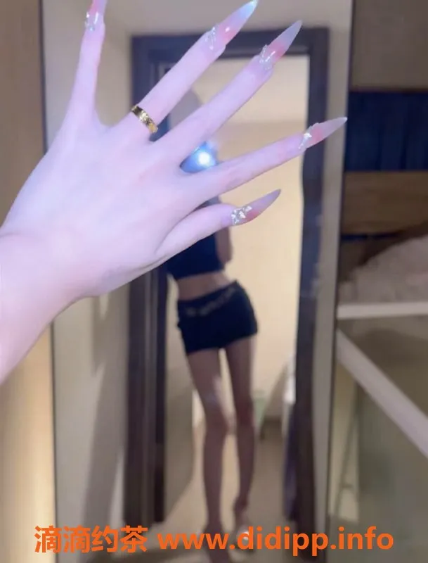 珠海楼凤-香洲兜兜，娇小可爱，服务周到