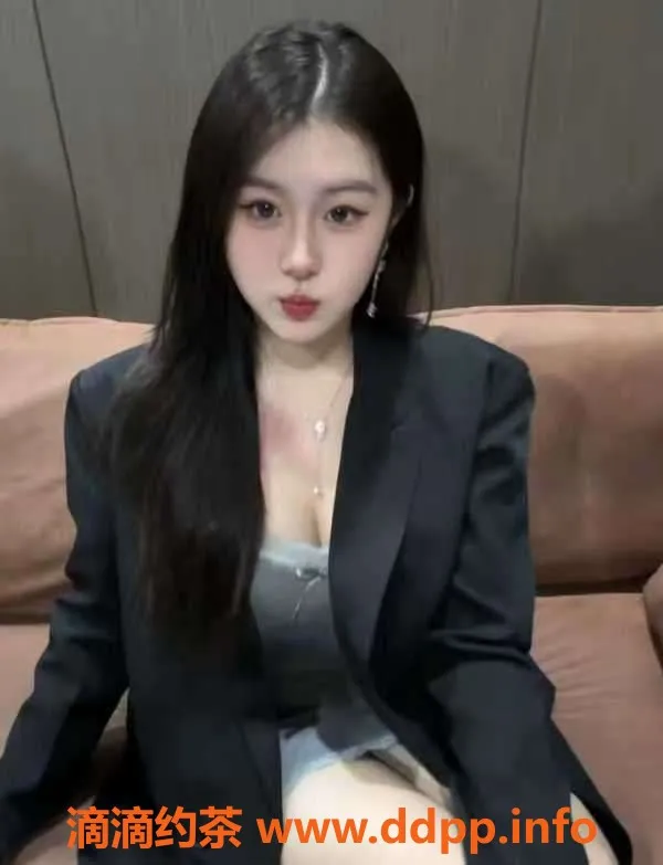 广州楼凤-荔湾区23岁小肉包，34D胸围超值体验