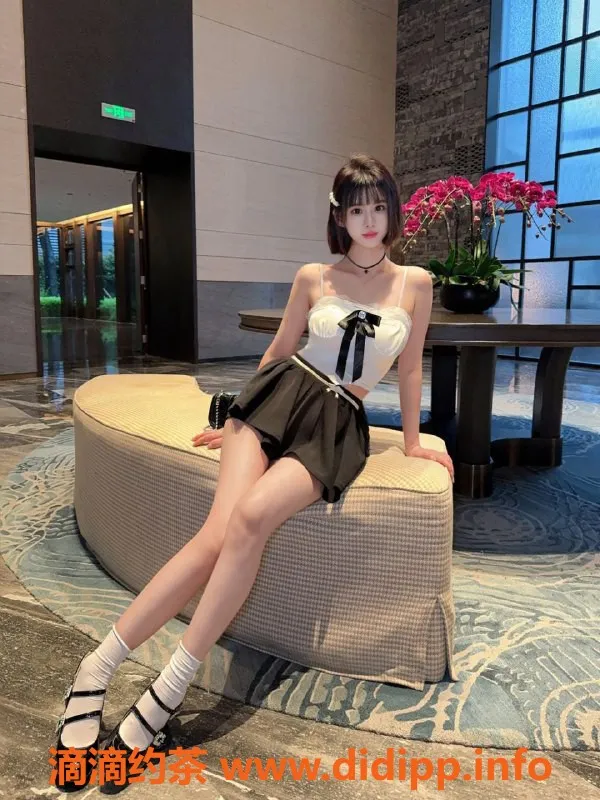 广州楼凤-天河蓝精灵，一字马超柔美，价格1300起