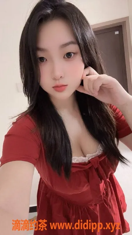 郑州楼凤-管城区20岁奶兔兔，162cm身高力荐