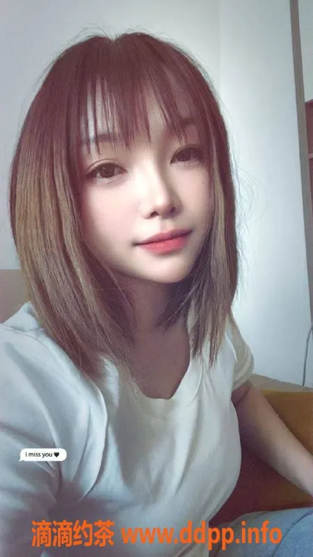 郑州楼凤-管城区小漫：158cm，53kg，口爆全身按摩服务