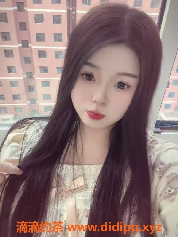 郑州楼凤-二七区18岁UU，164cm/58kg，亲密服务不催时