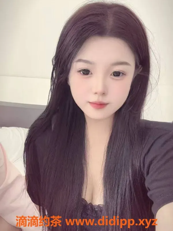 郑州楼凤资源信息,二七区18岁UU，164cm/58kg，亲密服务不催时