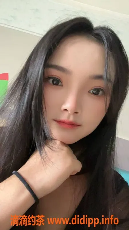 郑州楼凤-管城区琴琴，160cm 55kg，清新可人，400元40分钟服务体验