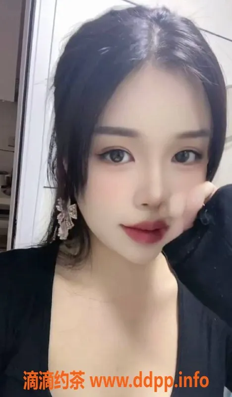 广州楼凤-天河御姐佳佳，800元享69蛇吻服务