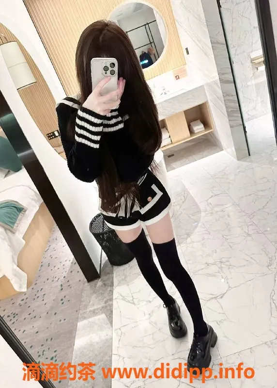 郑州楼凤-小七，165cm，18岁，3200元提供无套调情服务