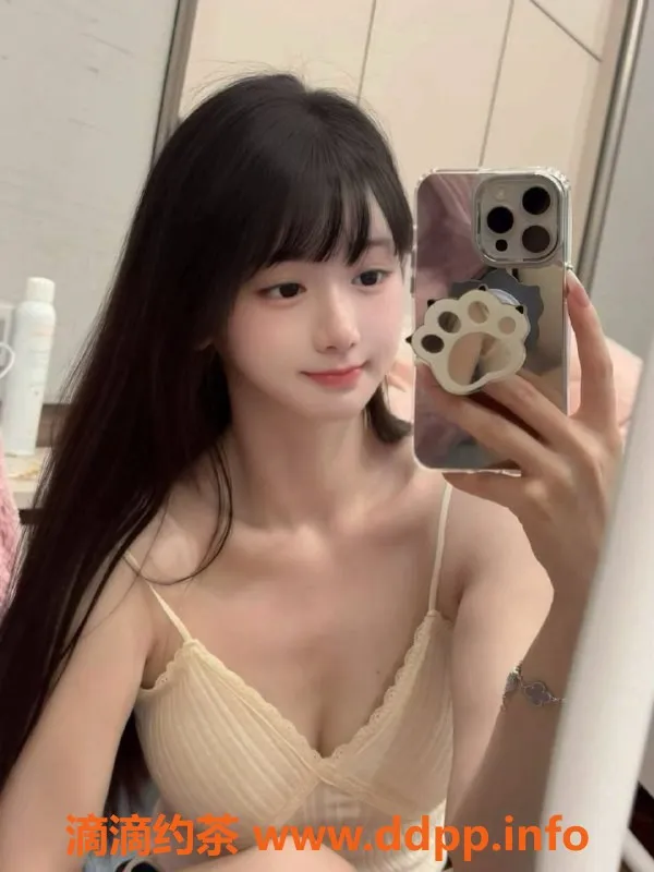 杭州楼凤-萌萌曦 160cm、93斤、19岁 性感陪伴服务