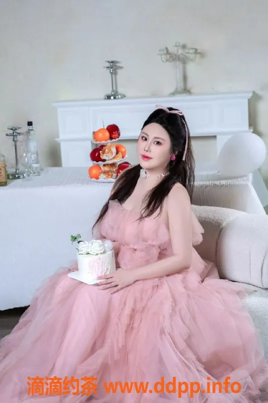 成都楼凤-金牛区少妇婉儿，服务一流身材诱人